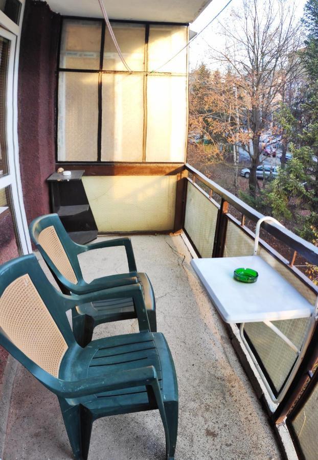 Уютен Апартамент В Търговище - 2 Спални И Кухня Exterior foto